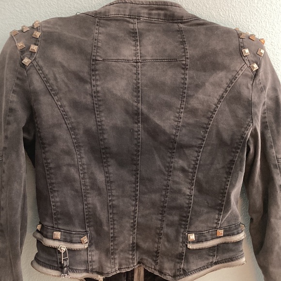 SOLD - Picture 4 of 10